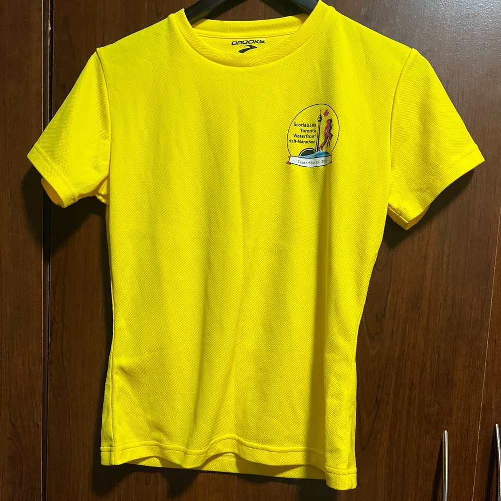 NWOT Athletic shirt